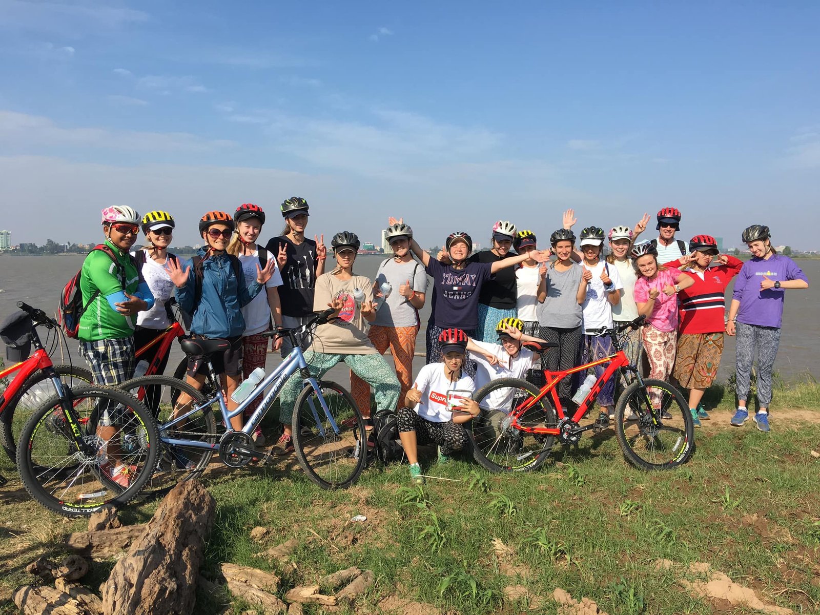 Phnom Penh Cycling To Siem Reap and Pailin Border 7 Days